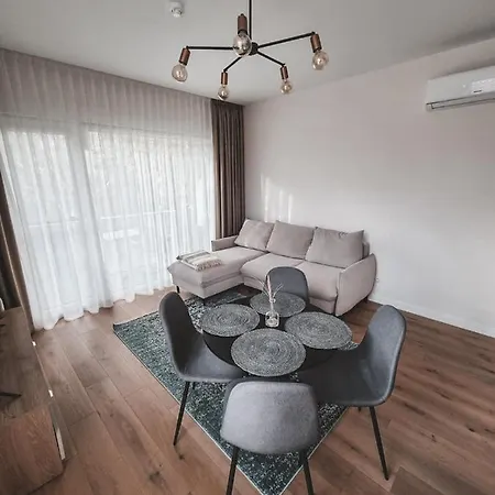 Διαμέρισμα V12